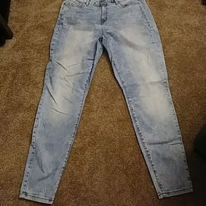 LANE BRYANT SKINNY JEANS Size16